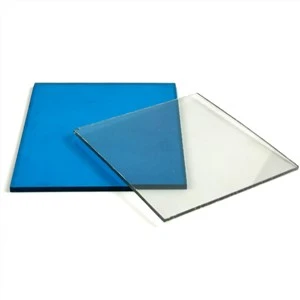 Abrazívne polykarbonátové pevné dosky